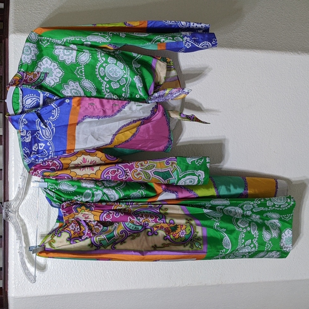 Silk Colorful Paisley Skirt and Shirt Set Size XS